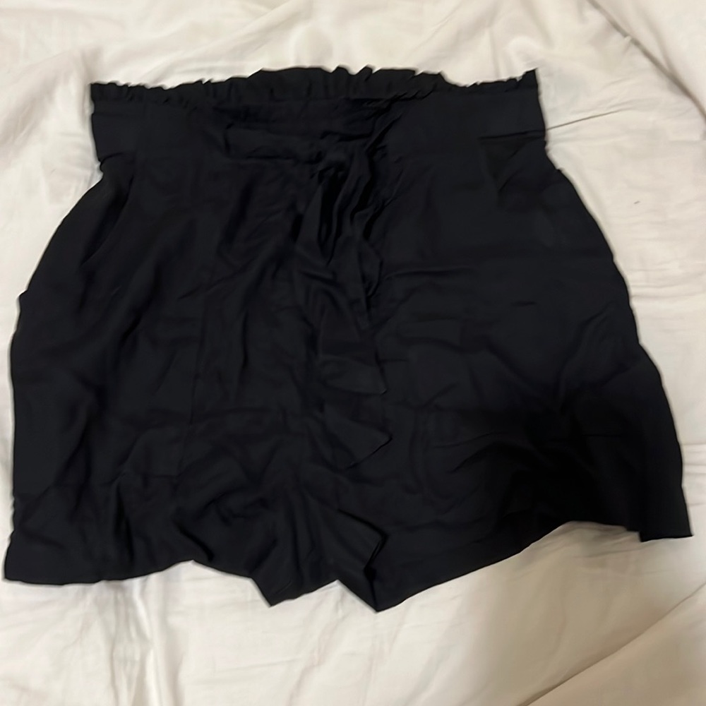 **Moving! EVERYTHING OBO** Black paper bag style shorts with tie belt